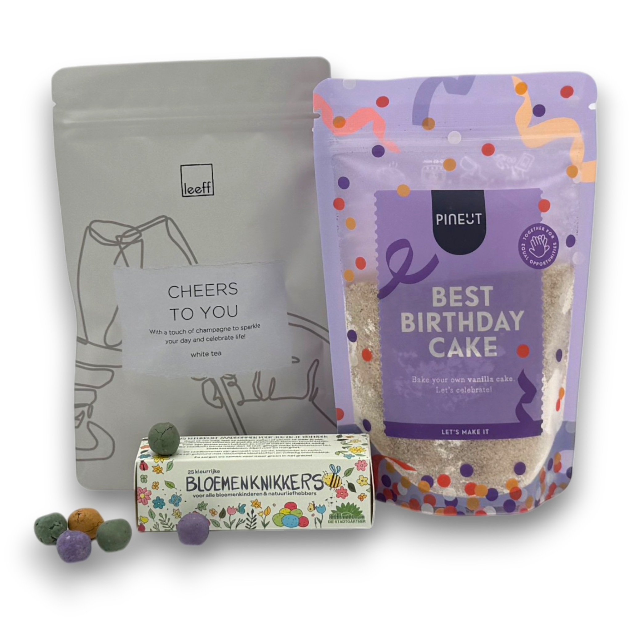 Birthday Moments Brievenbuscadeau — Cakemix, Thee & Bloemenzaden