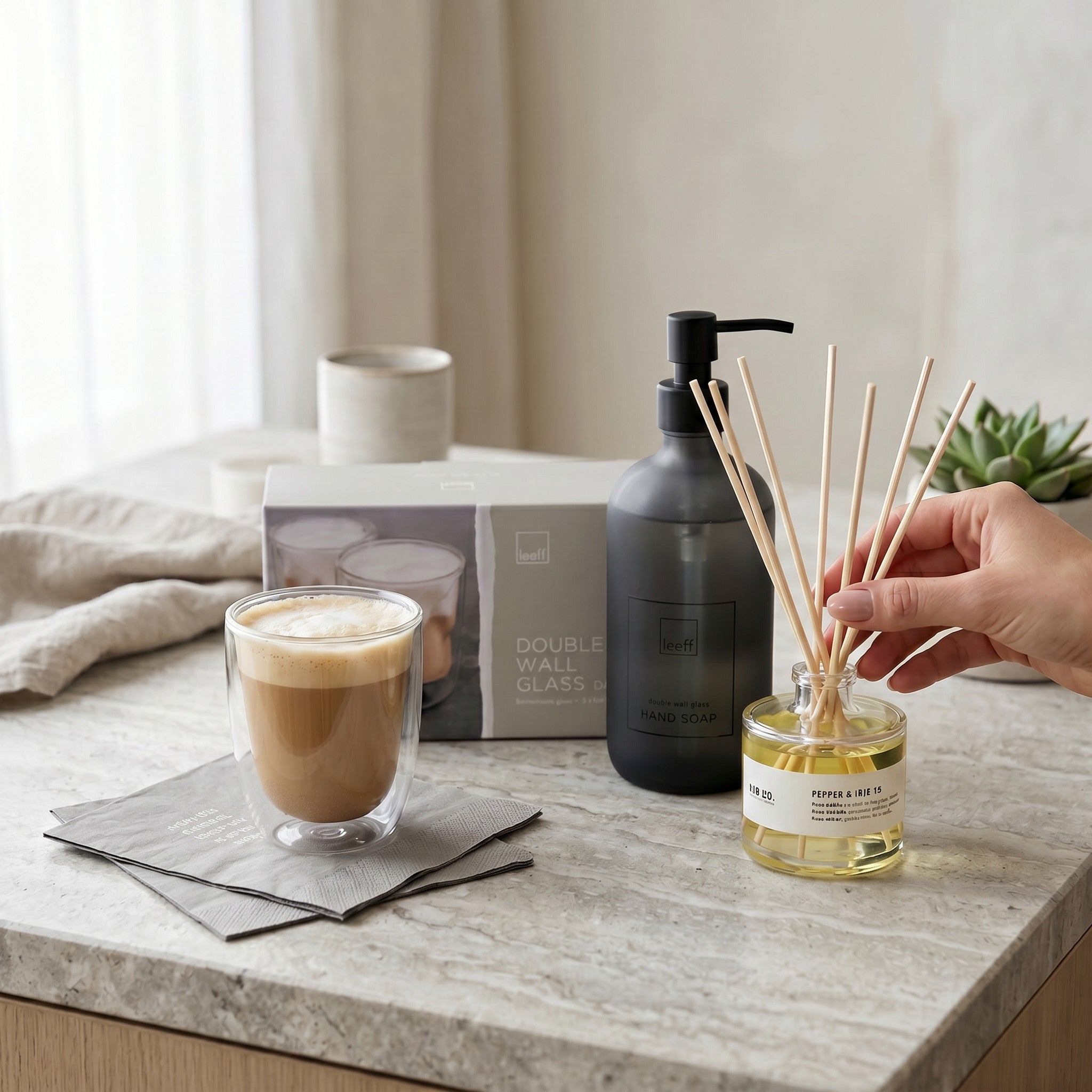 Home Haven Signature Giftbox — diffuser, glazen & handzeep