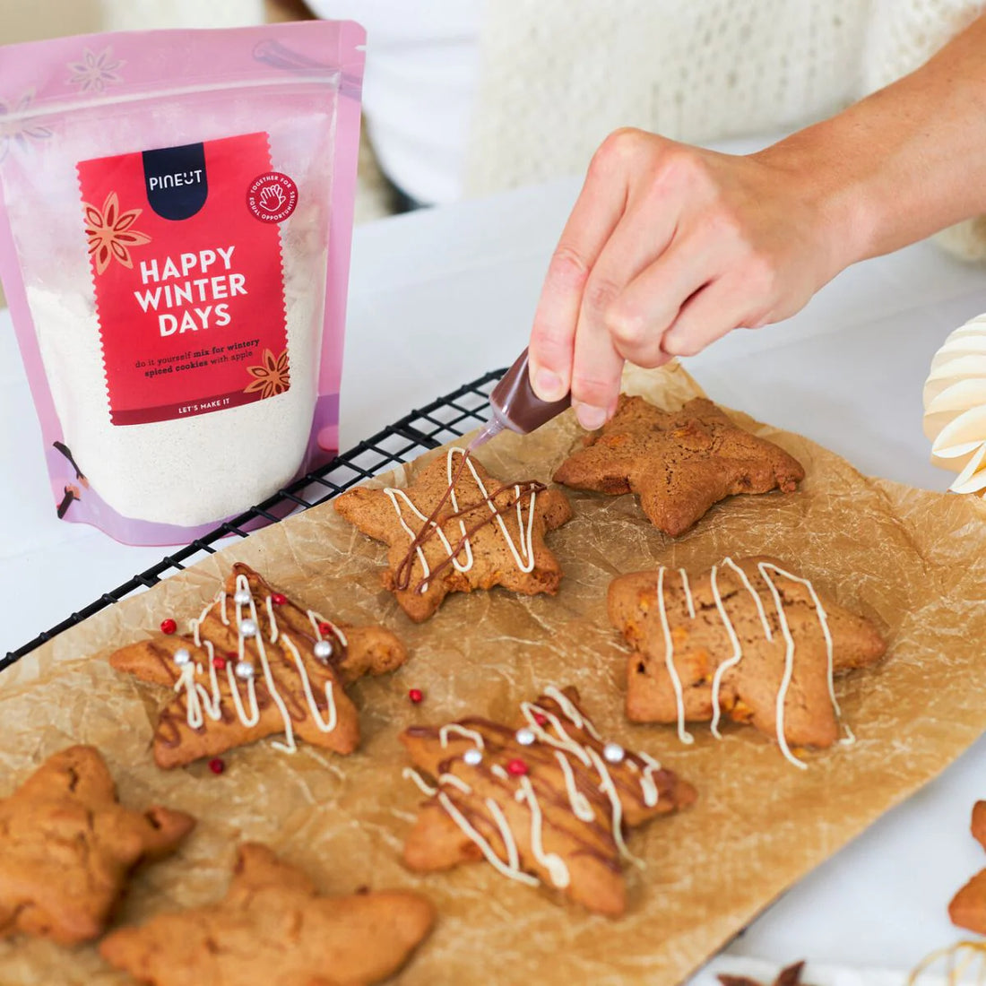 Pineut – Happy Winterdays Cookie Mix – Pouchbag 211 g