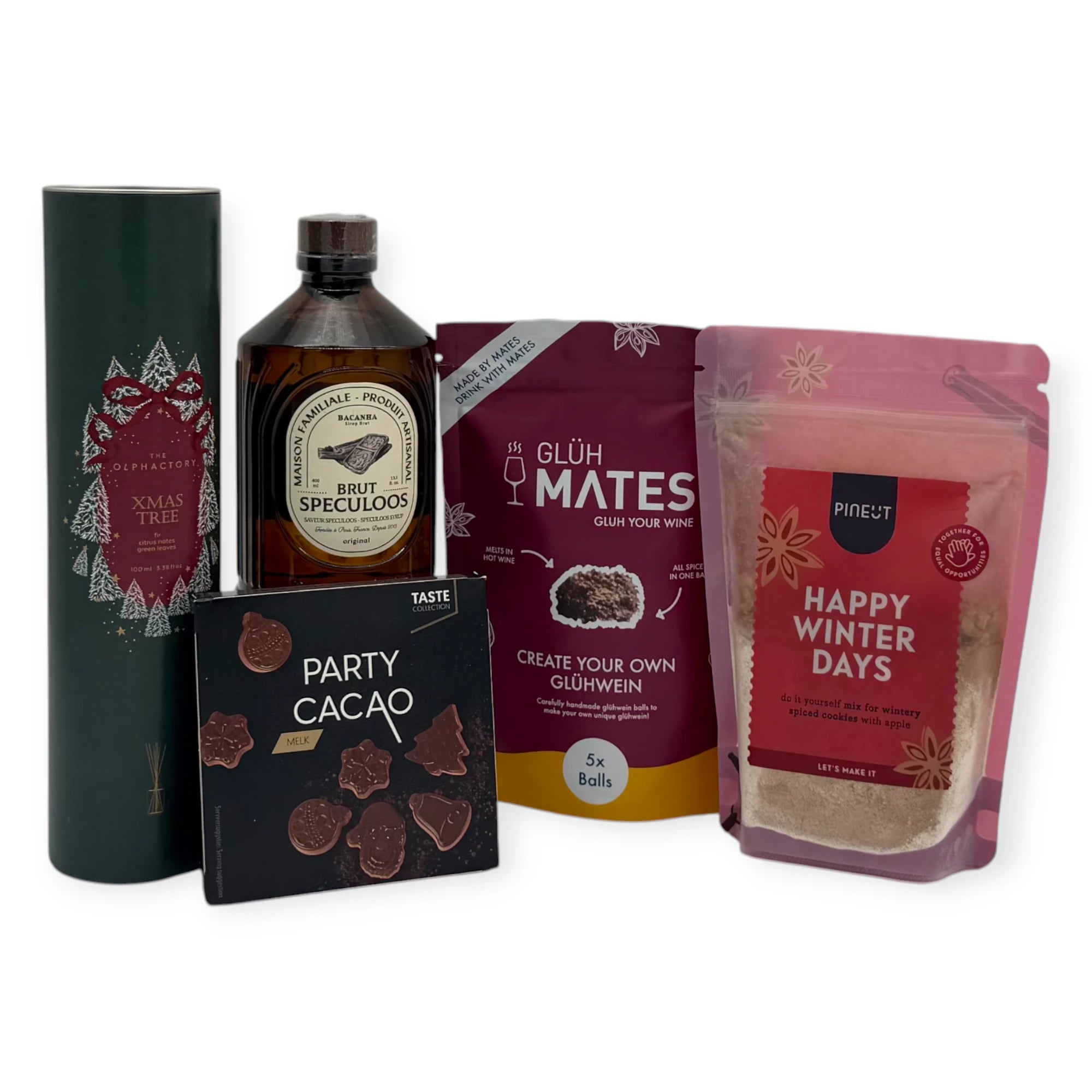 Christmas Scents Signature Gift contents displayed upright, including GlühMates glühwein mix, Pineut Happy Winter Days cookie mix, The Olphactory Xmas Tree diffuser, Maison Familiale Speculoos syrup, and Party Cacao chocolates.