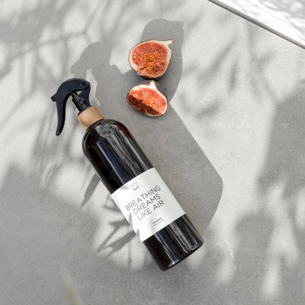 LEEFF Kamerspray – Fabulous Fig (Breathing Dreams Like Air)